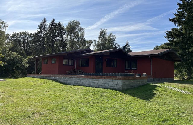 Standalone idyllic holiday home in the middle of nature for 6 to 8 people