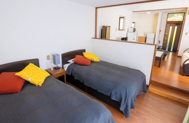 Standard Westernstyle cottage | Seasonal Colorfu/Ito Shizuoka