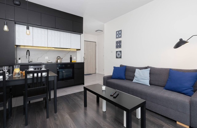 Starowiejska 56 Gdańsk | Modern Apartment with Parking & Balconies | Functional