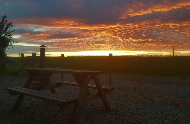 Static caravan sleeps 4