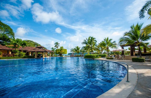 Stay In CR Los Sueños Condos