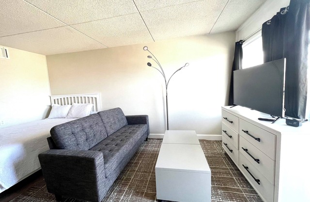 Stay in the Heart of Downtown!