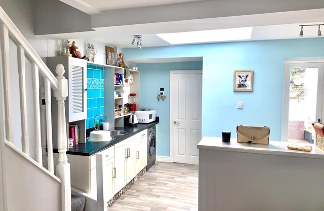 Stay In The Heart Of York At The Hampden - Free Parking - York Holiday Home