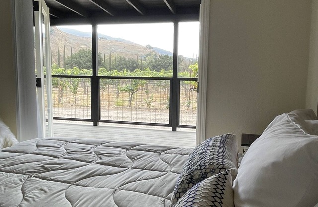 Stay in the Vineyard with Wrap-around Deck with Animals & Farm minutes from town