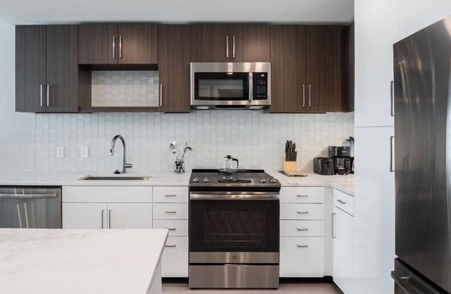 Stay near Metro! Kitchen, Pool & Spa | nr Downtown & Parks