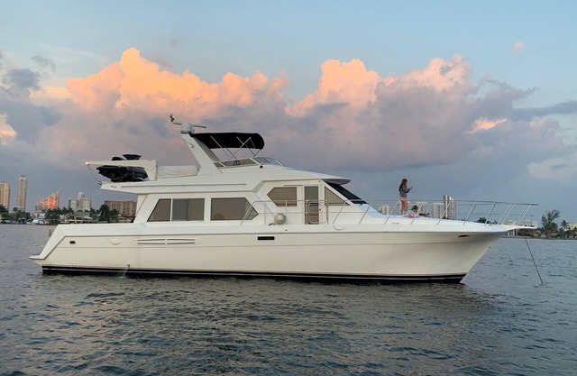 Stay on a 60ft Yacht in Miami with a Jet SKI