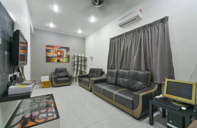 Stay99 House BBQ Facilities (3 Bedrooms)