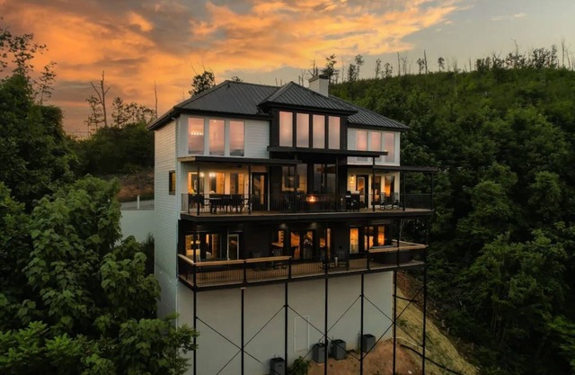 Stayin on the Mountain