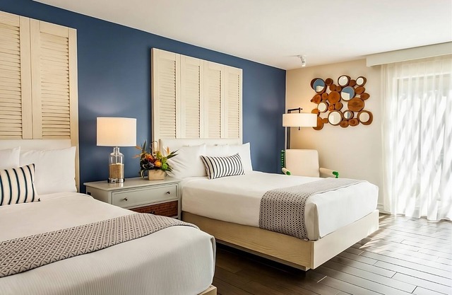 Steps Away from Fun! Outdoor Pool, Beachfront Location!