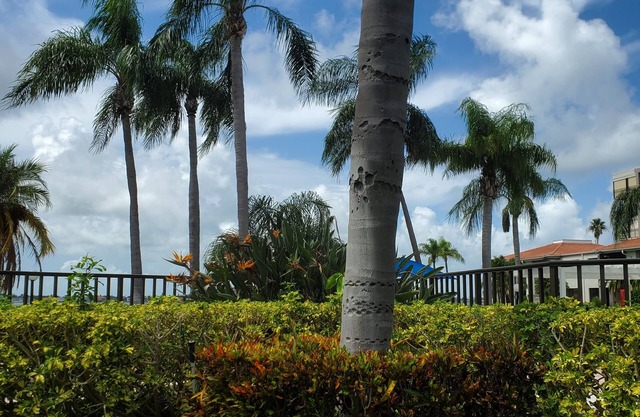 Steps away from the pool with Ultimate water views!