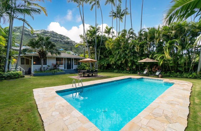 Steps to beach, tropical garden and private pool