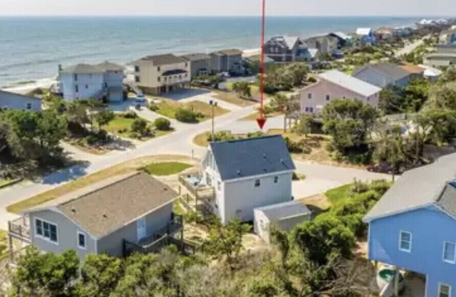 Steps to Emerald Isle Beach w/ Curated Experiences