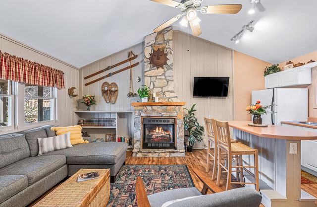 Still Standing! Cozy Cottage, Great Location!