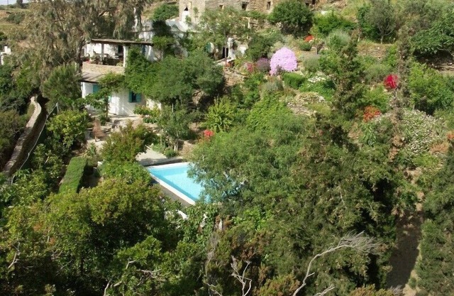 Stone-built Cycladic Farmhouse, and small hamlet, lovely views, sleeps 11/12