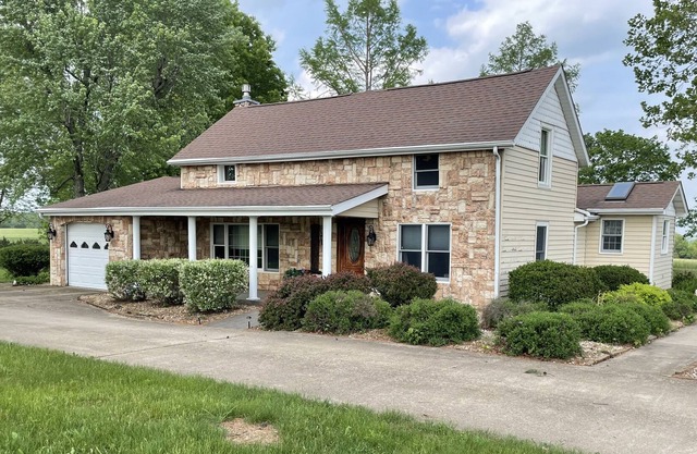 Stone Gate Cabin on 80 acres