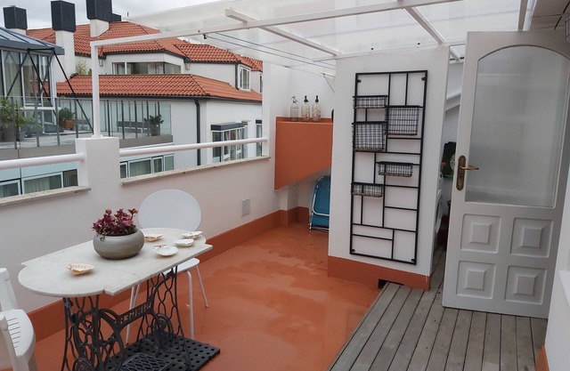 Stone house and gallery in the center of Coruña