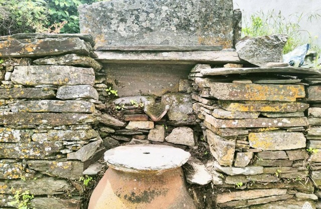 Stone House | Icaria | Airy