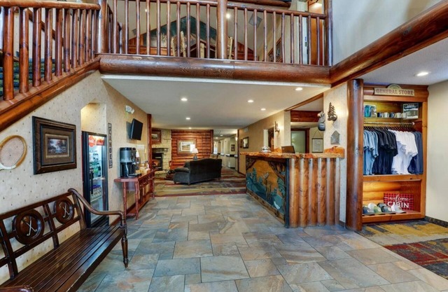 Stoney Creek Galena, Deluxe King, Free Parking | 2 Units