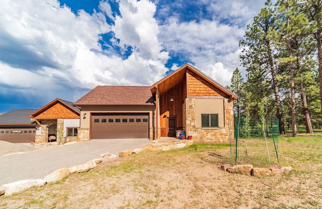 STR2022-090 Golf Villa backing to Divide Ranch Golf Course, Panoramic Mtn Views