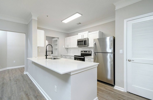 Stratus Stations 2BD 2BA Unfurnished