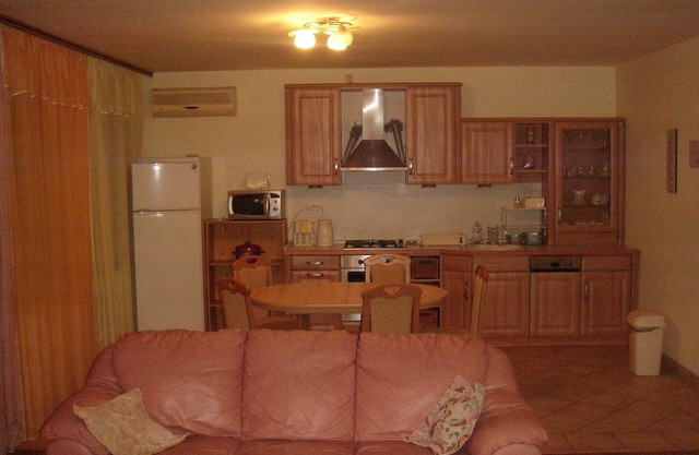 Strawberry appartment in the centre of the city