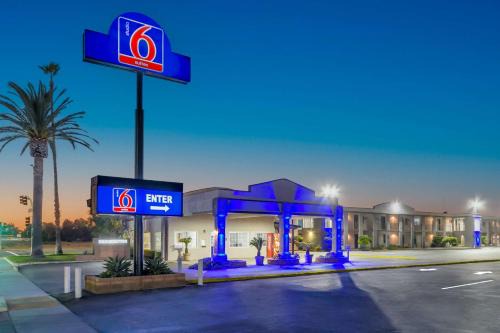 Studio 6 Suites Madera, CA Yosemite