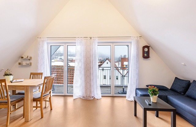 Studio Apartment 'Hohenzollern' with Balcony and Wi-Fi