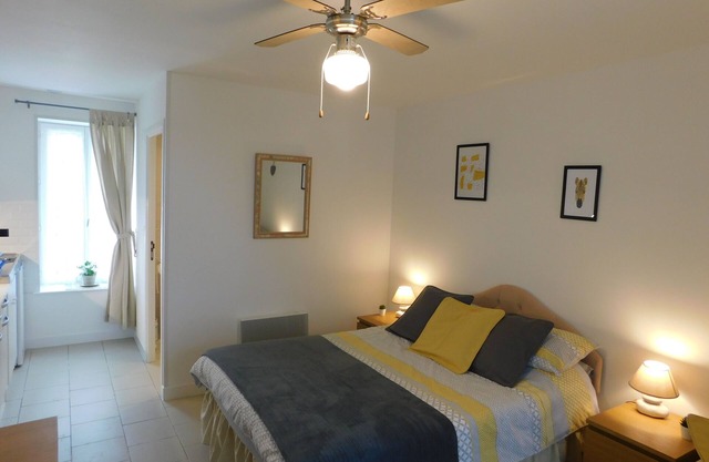 Studio apartment Le Heron2 (with 1 bed) - Situated in the Loire Vally