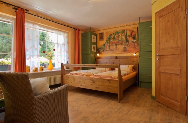 Studio Apartment 'Mit Balkon Und Du' with Mountain View, Shared Terrace and Wi-Fi