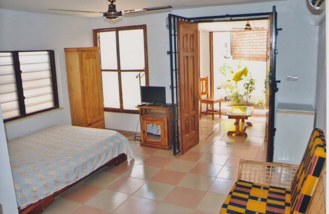 STUDIO ATIKOUME : Pretty house lomé-centre ville