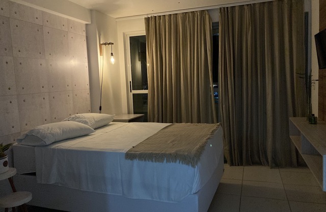 Studio Business West Flat