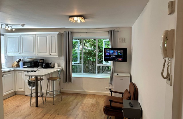 Studio Close to Excel Centre