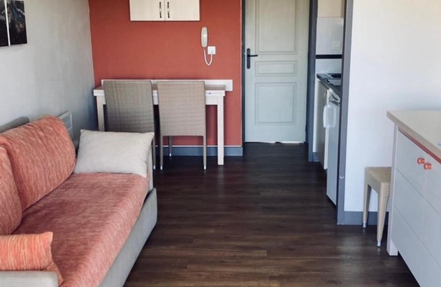 Studio confortable avec terrasse, piscine et animaux admis à Saint-Raphaël - FR-1-504-608
