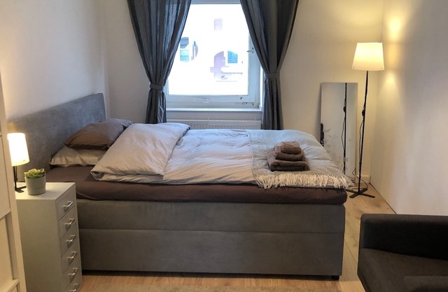 studio g - Central sunny 2 bedroom apartment for 2-6 guests with terrace