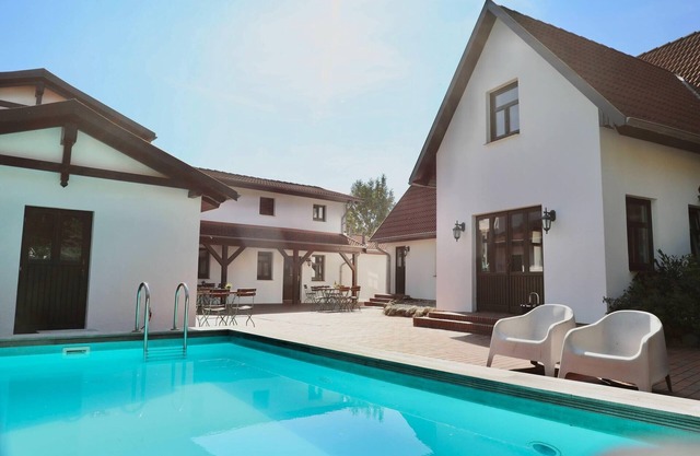 Studio in Dargun mit Pool am Kummerower See