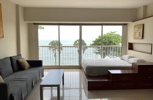 Studio in Malecón with an incredible view of the sea