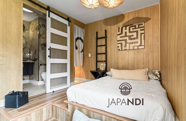 Studio JAPANDI in wonderful Miami with AC