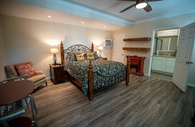 Studio V on Armstrong - Countryside View