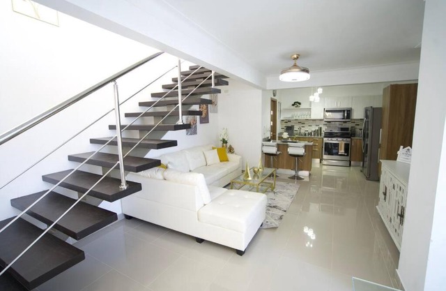 Stunning 3 bedroom 2.5 bath penthouse with balcony