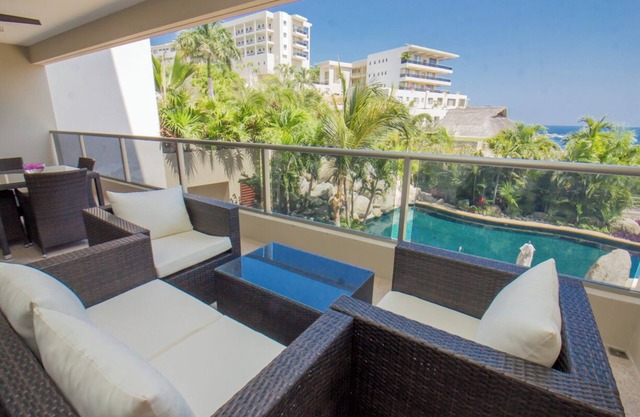 Stunning 2 bedroom, 2 bathroom luxury condo with ocean views and large terrace