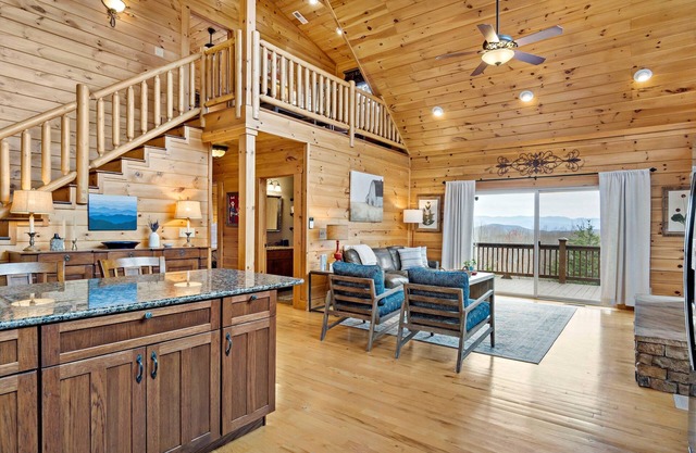 Stunning 3-Level Log Cabin: Blue Ridge Mtn Views, with abundant outdoor space!
