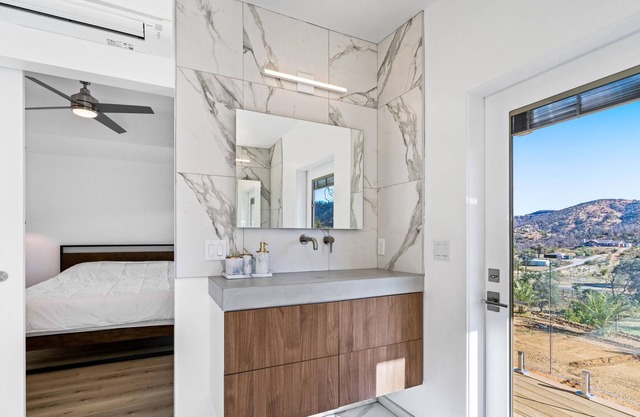 Stunning 4-Bedroom Mountain Home