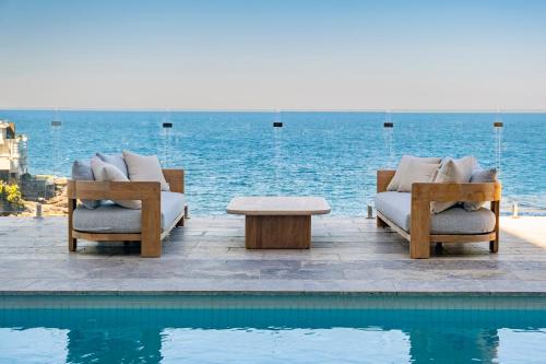 Stunning 4BR Waterfront House with pool in Sth Coogee