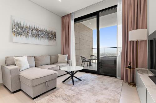 Stunning Brand New Studio with Private Jacuzzi