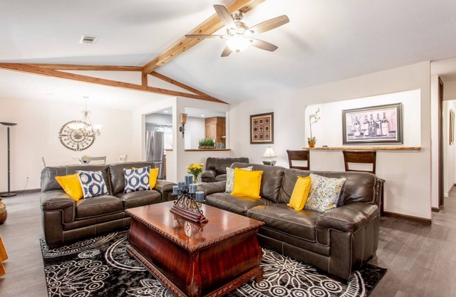 Stunning Custom Ranch in Central Roswell