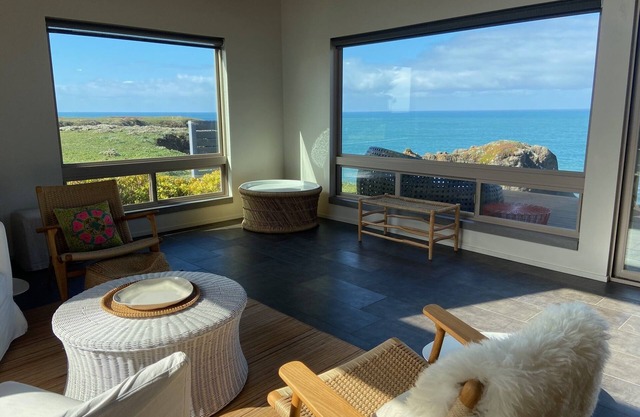 Stunning haven on the California coast overlooking the Pacific Ocean