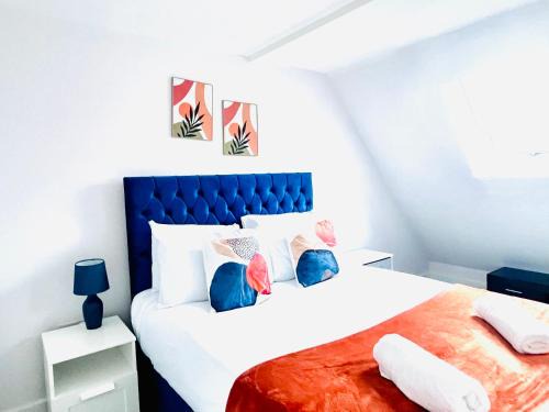 Stunning Holiday Home in Chartham with Hot Tub