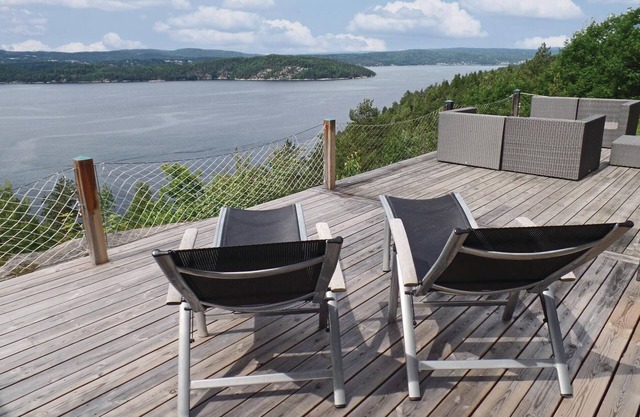 Stunning home in Nordre Frogn with WiFi