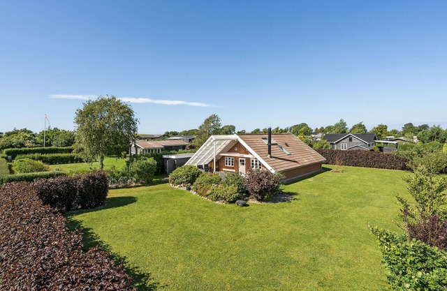 Stunning home in Roslev with kitchen