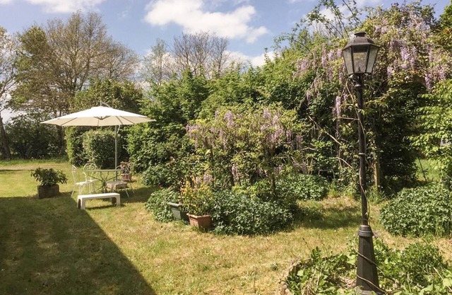 Stunning home in Touvois with WiFi